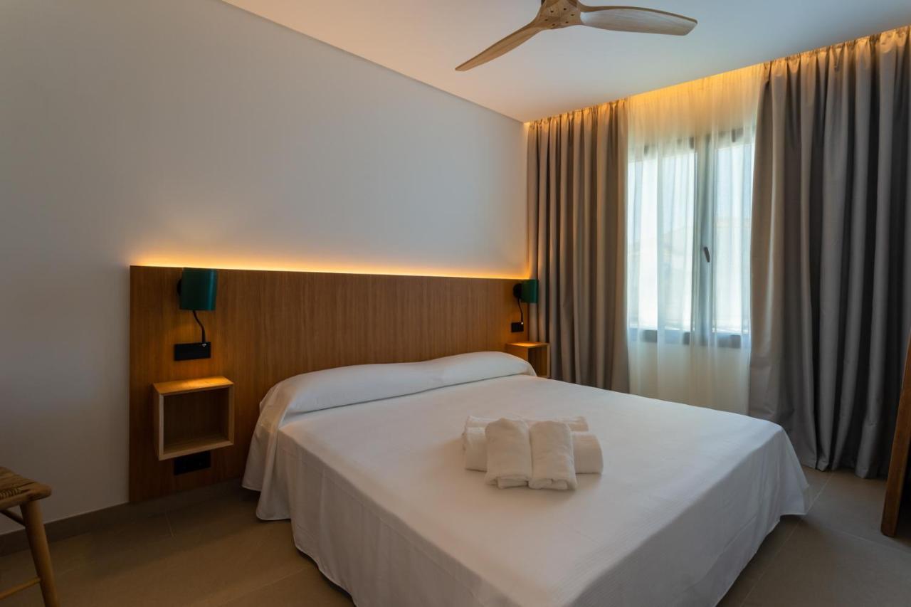 Hotel Apartamentos Hamus Conil De La Frontera Extérieur photo