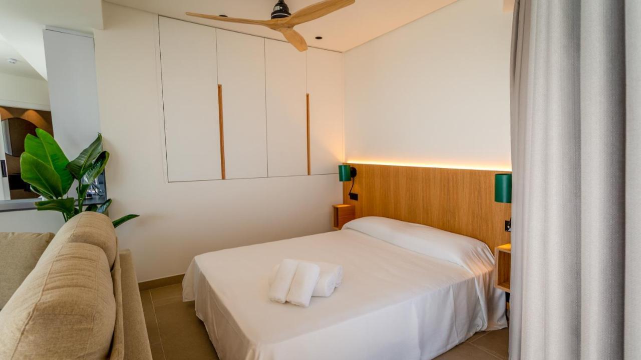 Hotel Apartamentos Hamus Conil De La Frontera Extérieur photo